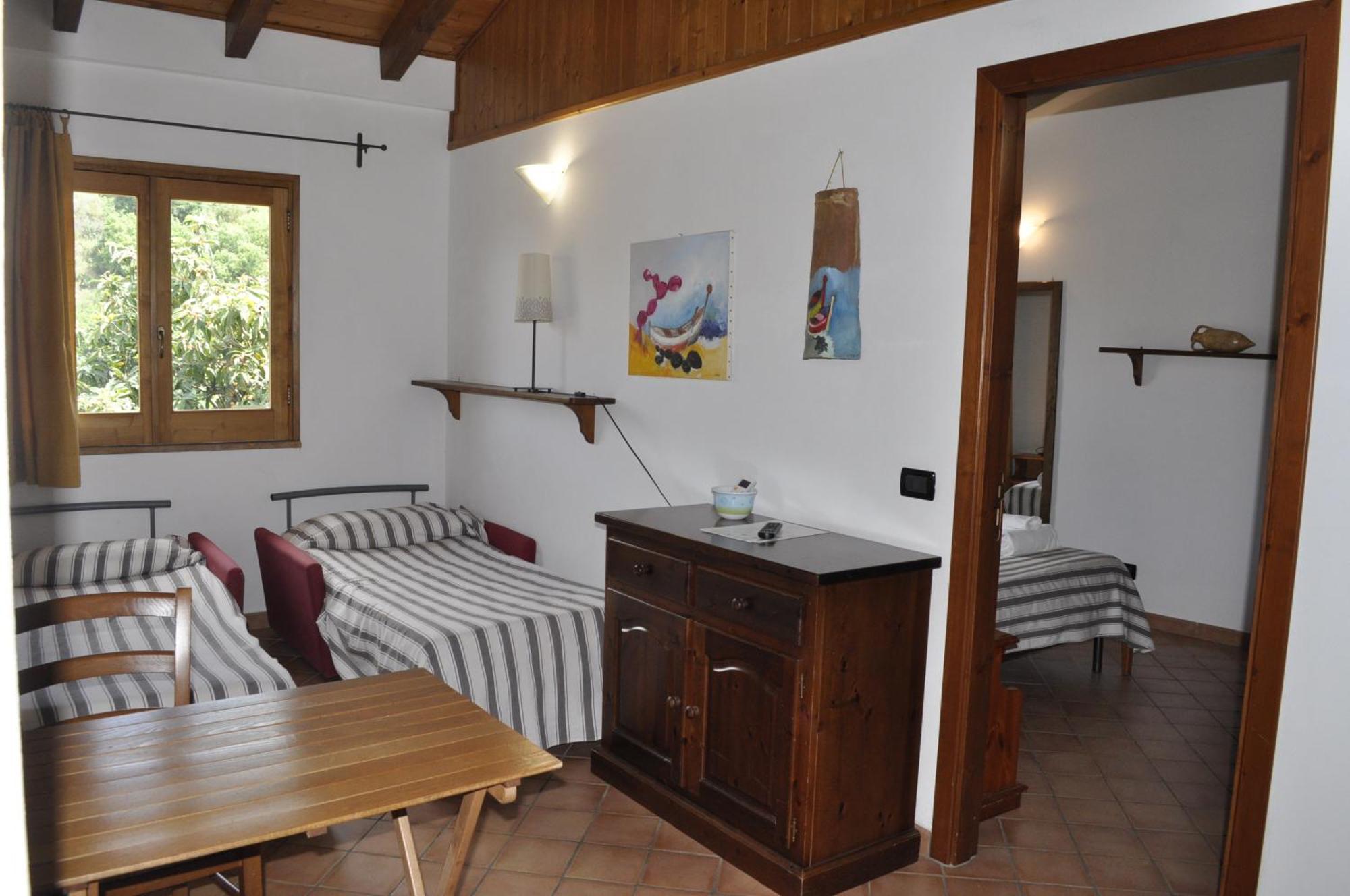 Hotel Borgo San Francesco Gioiosa Marea Habitación foto