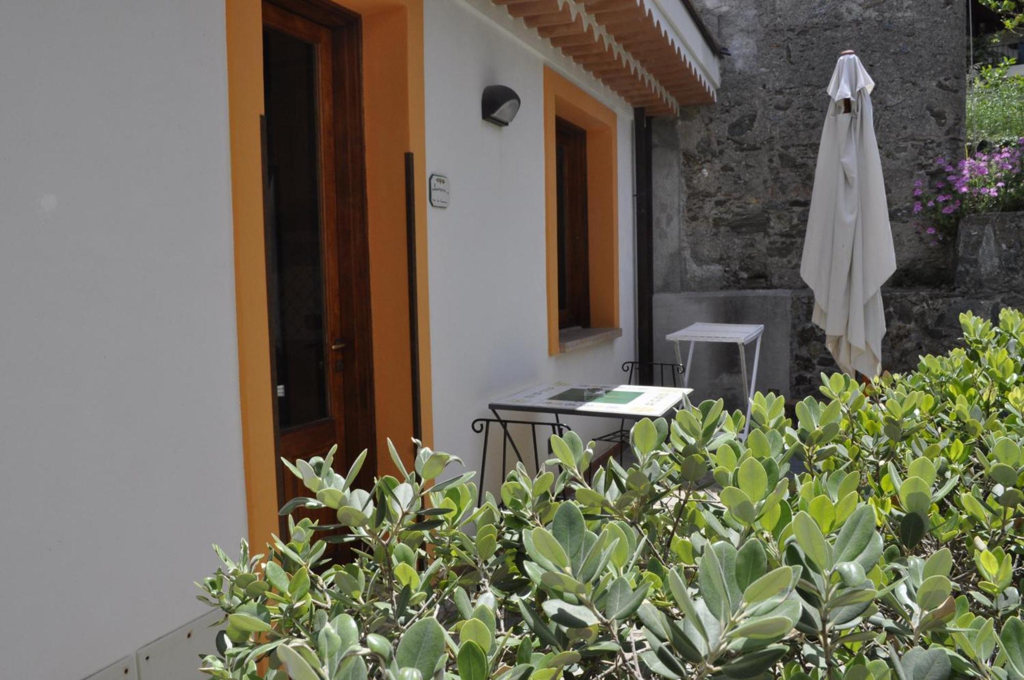 Hotel Borgo San Francesco Gioiosa Marea Habitación foto